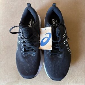 Asics Gel- Excite 10 men’s Black and White Athletic Sneakers